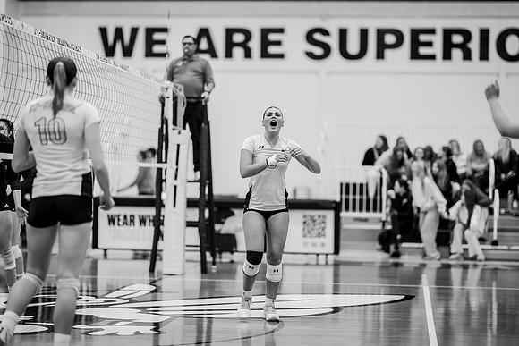 UWS VB vs CROWN-187