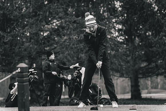 UWS GOLF vs CSS-1-124