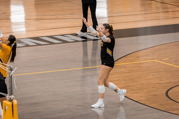 VB vs UWL -83