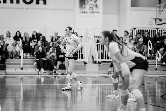 UWS VB vs CROWN-92
