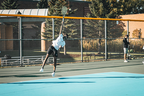 Tennis vs STO-138