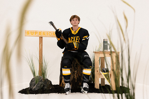 CMHKY Set Photos-20