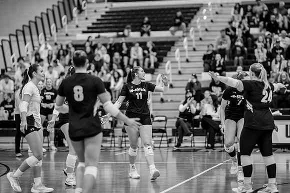 VB vs UNW-33