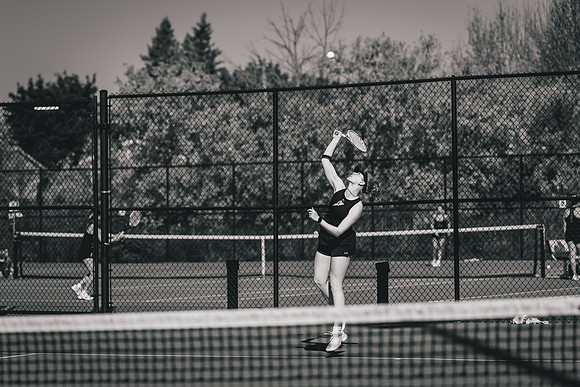 Tennis vs STO-224