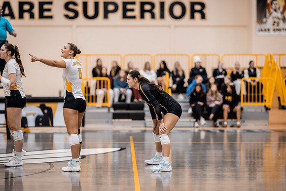 UWS VB vs CROWN-42