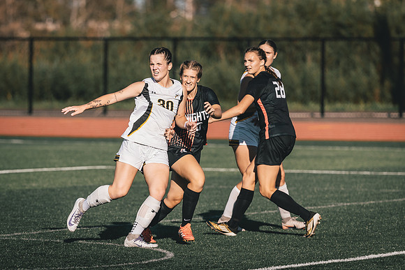 UWS WSOC vs MLC-221