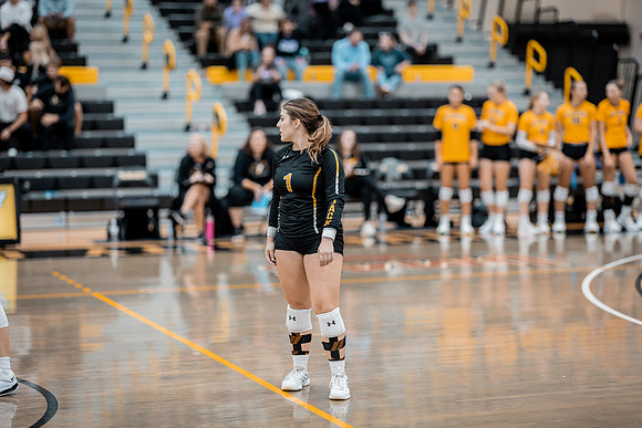 UWS VB vs. UHMB-1-44