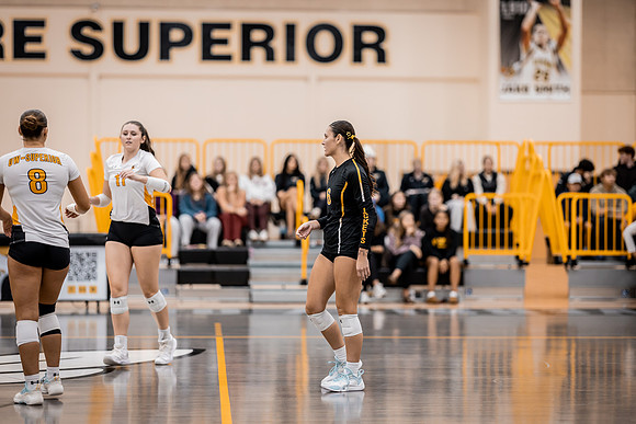 UWS VB vs CROWN-49