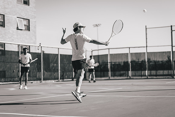 Tennis vs STO-52
