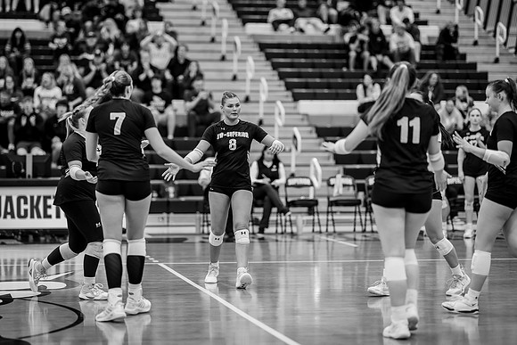 VB vs UNW-135
