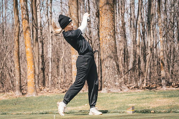 UWS GOLF vs CSS-1-261