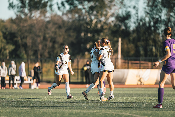 WSOC vs UNW -16