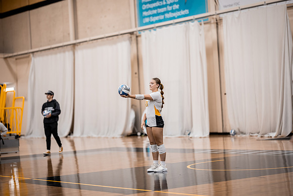 UWS VB vs CROWN-56
