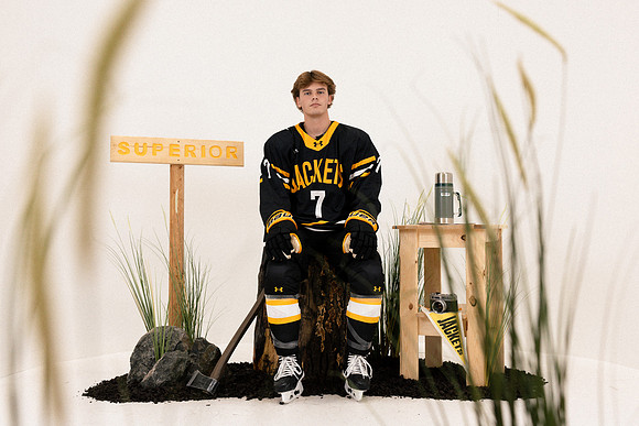 CMHKY Set Photos-19