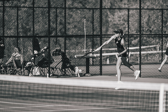 Tennis vs STO-212