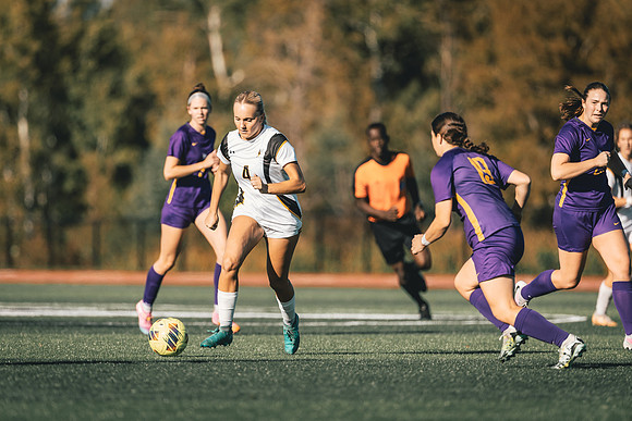 WSOC vs UNW -9