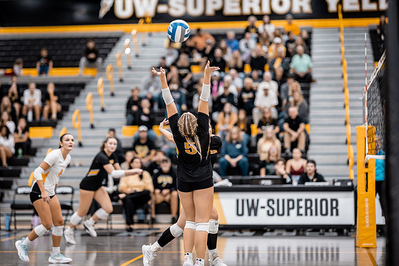 VB vs UNW-50