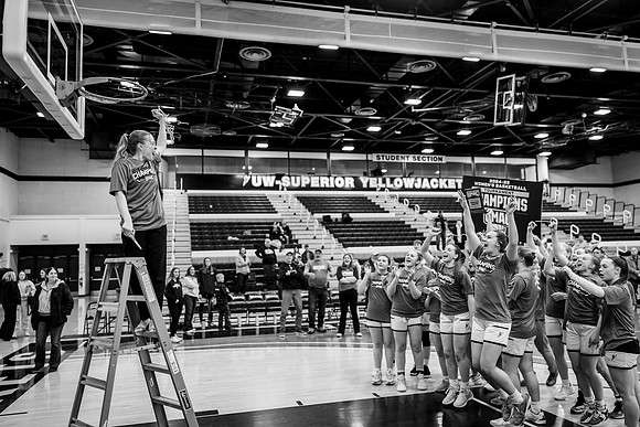 UWS WBB vs UNW-1-195