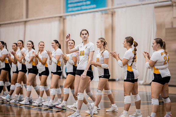 UWS VB vs CROWN-20