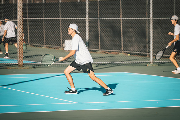 Tennis vs STO-203