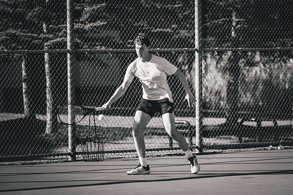Tennis vs STO-205