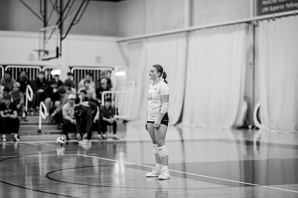 UWS VB vs CROWN-124