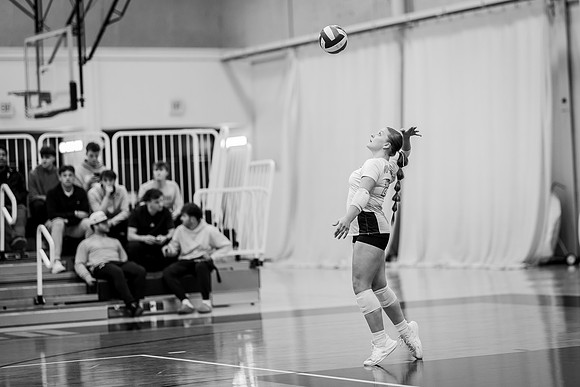 UWS VB vs CROWN-71