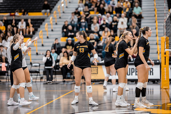 VB vs UNW-44