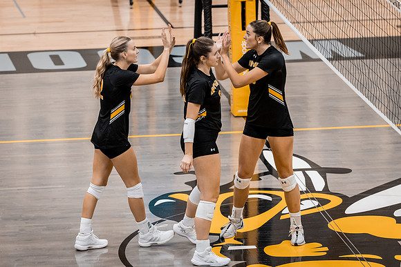 VB vs UWL -133