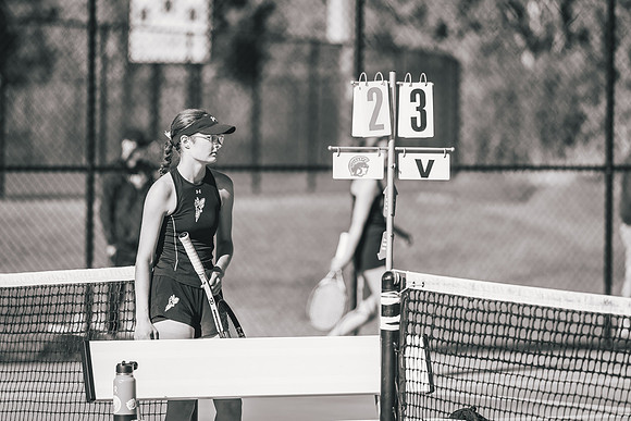 Tennis vs STO-195