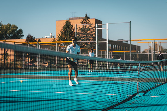 Tennis vs STO-12