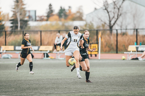 WSOC vs UMM-32