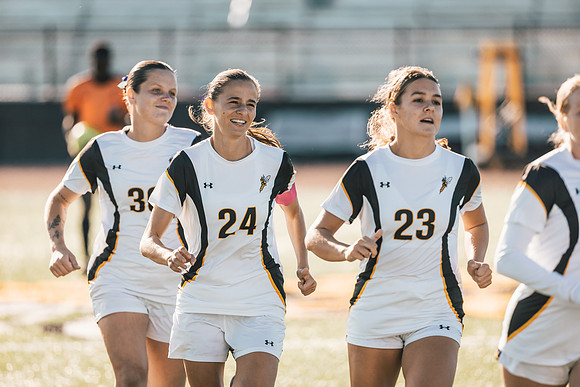 WSOC vs UNW-12