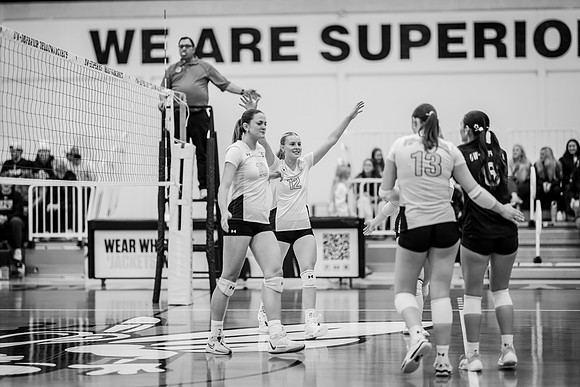 UWS VB vs CROWN-154