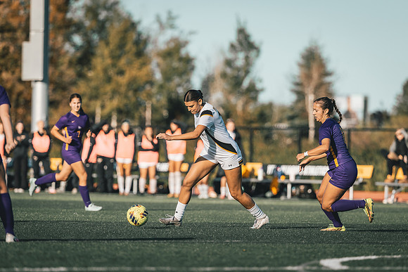 WSOC vs UNW-77