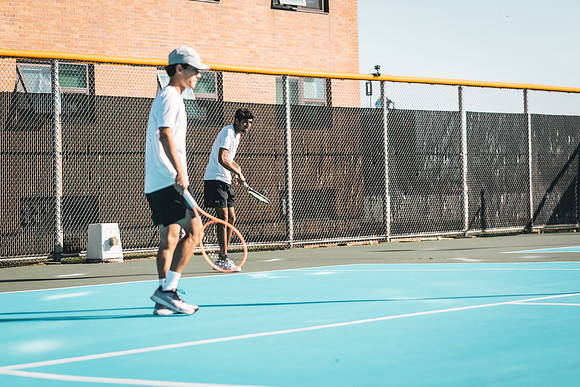 Tennis vs STO-47