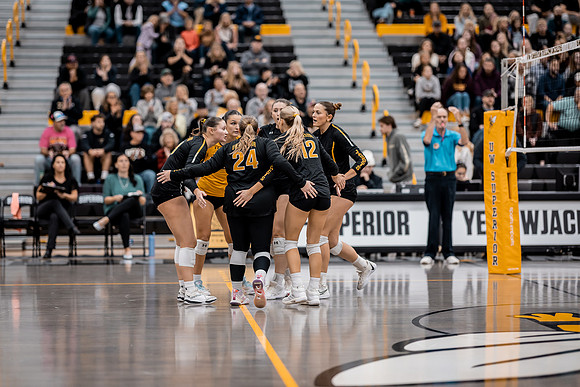VB vs UMM-111