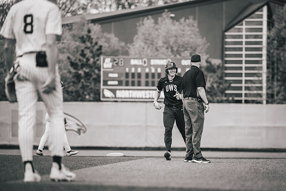 UWS Baseball vs UNW-1-83