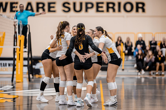 UWS VB vs CROWN-47