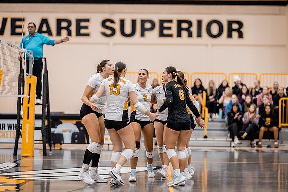 UWS VB vs CROWN-119