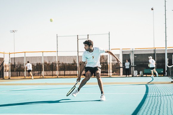 Tennis vs STO-60