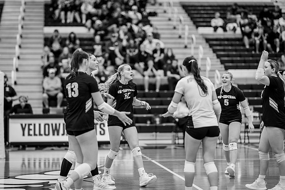 VB vs UNW-145