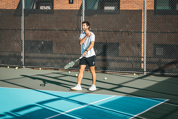 Tennis vs STO-134