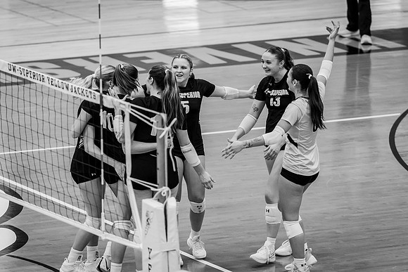 VB vs UWL -92