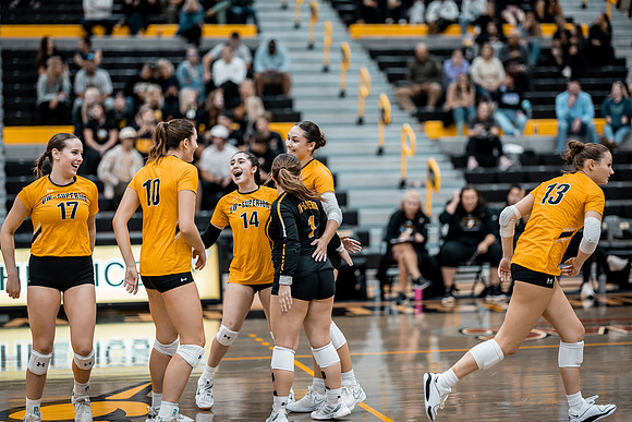UWS VB vs. UHMB-1-49