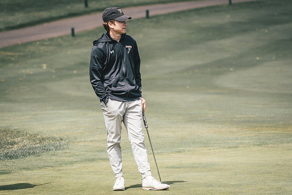 UWS GOLF vs CSS-1-229