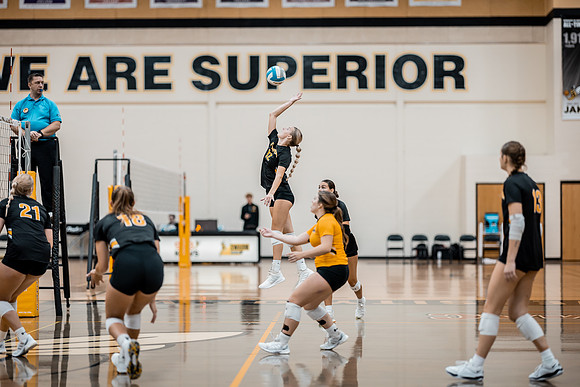 UWS VB vs. HU-1-59
