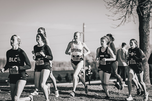 UWS XC CHAMP-1-77