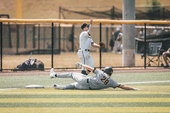 UWS BSB vs Greenville-1-254