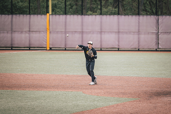 UWS Baseball vs UNW-1-58